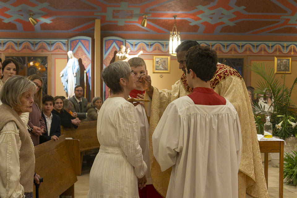 2026-StMary-EasterVigil (168 of 215).jpg